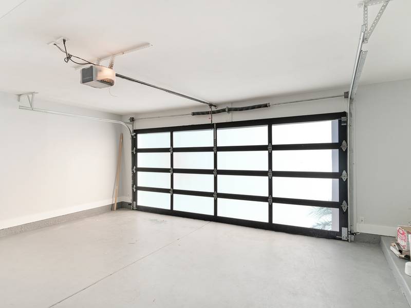 Can Professionals Provide Custom Garage Floor Designs?
